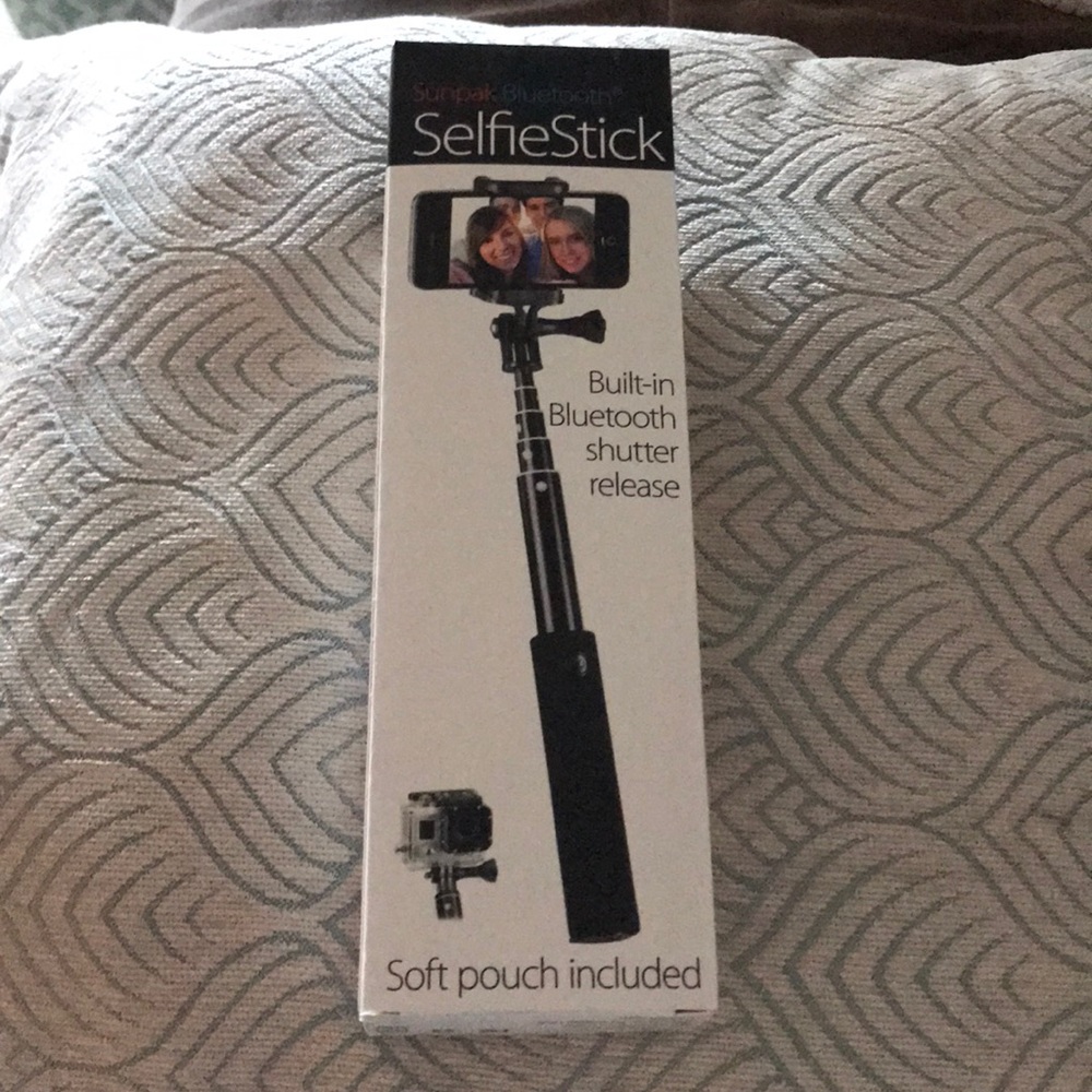 Bluetooth Selfie Stick